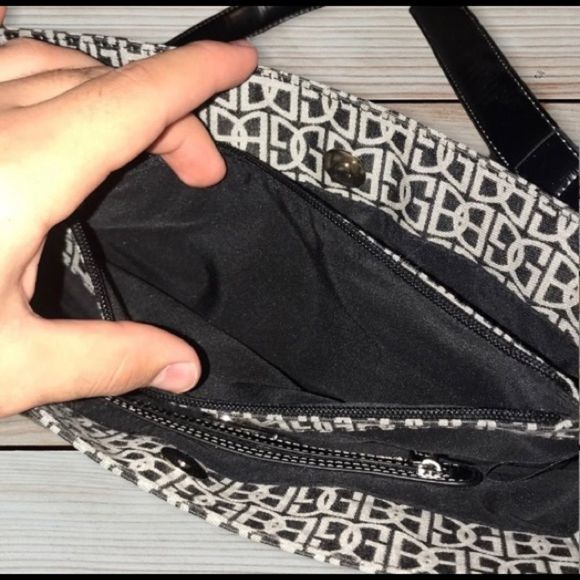 NWOT Giani Bernini Monogram Handbag - Picture 7 of 8